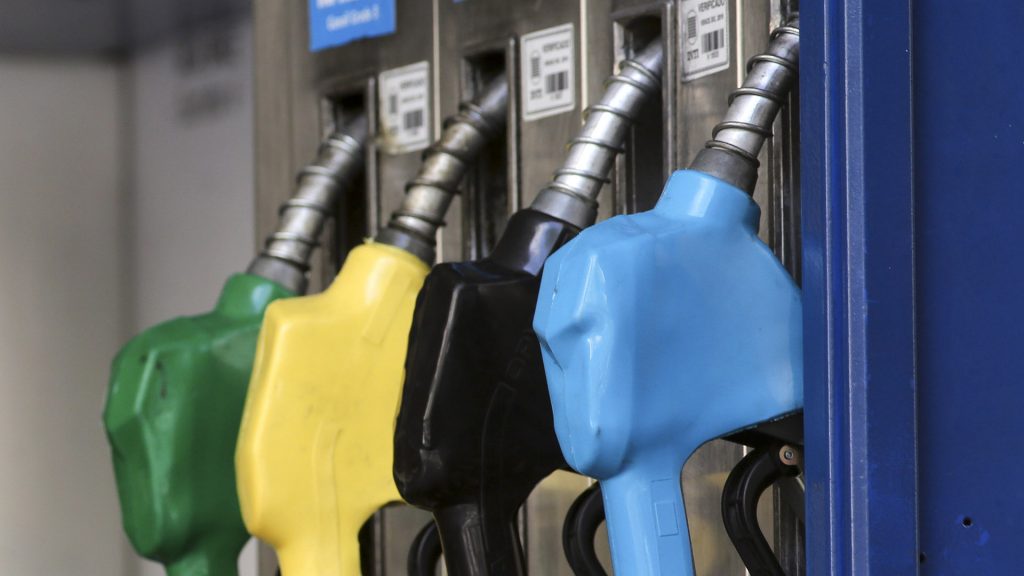 Los precios de los combustibles tendrán otro incremento del 4%