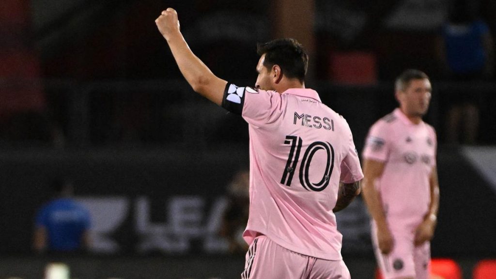 De la mano de Messi, Inter Miami remontó un juego adverso ante Dallas y accedió a cuartos