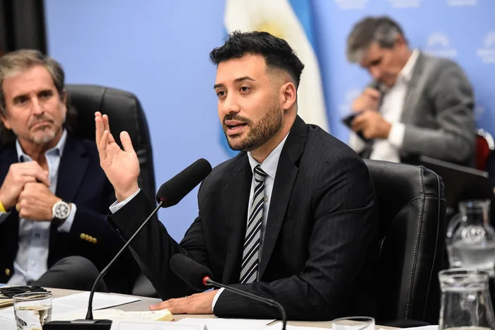 Alejandro Cacace, el puntano detrás del regreso de la motosierra El secretario de Desregulación, Alejandro Cacace, en el Congreso.. Imagen: Prensa