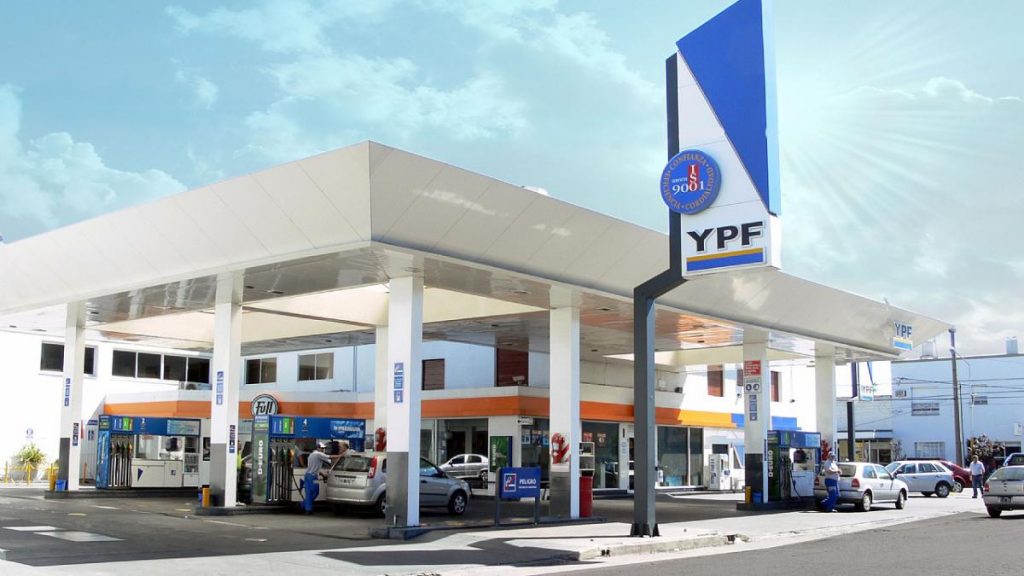 YPF descarta aumentos inmediatos en combustibles pese a la tensión en Medio Oriente